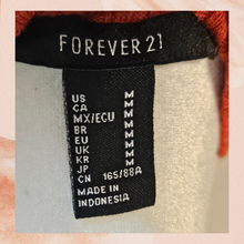 Carregue a imagem no visualizador da Galeria, Forever21 Burnt Orange Ribbed Mock Neck Long Sleeve Shirt (Pre-Loved) Medium
