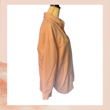 Chargez l'image dans la visionneuse de la galerie, Forever21 Light Pink Long Sleeve Corduroy Button-Up Shirt (Pre-Loved) Size Small
