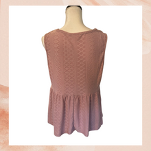 Carica l'immagine nel visualizzatore della galleria, Greathe Curve Dusty Rose Pink Eyelet Peplum Tank (Pre-Loved) Size 2XL
