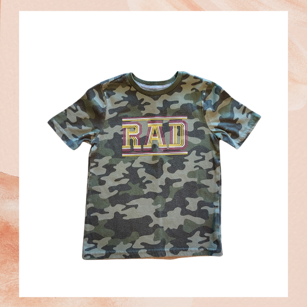 Green Camo Short Sleeve RAD Graphic T-Shirt (Pre-Loved) Size 6 Boy's