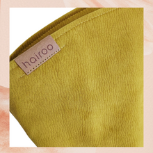 Carregue a imagem no visualizador da Galeria, Hairoo Mustard Large Bucket Shoulder Shelly Bag (Pre-Loved)
