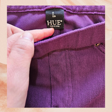 Carregue a imagem no visualizador da Galeria, Hue Eggplant Purple Skinny Denim Ankle Jeggings (Pre-Loved) Large
