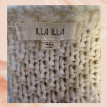 Laden Sie das Bild in den Galerie-Viewer. Illa Illa Cream Crochet Knit Cardigan Sweater (Pre-Loved) M/L
