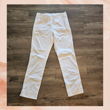 Carregue a imagem no visualizador da Galeria, J. Jill White Pull-On Ankle Pixie Slacks (Pre-Loved) Size 6
