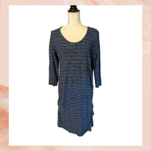 Laden Sie das Bild in den Galerie-Viewer. Jane and Delancey Navy Striped Shirt Dress (Pre-Loved) Size Large
