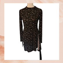 Carregue a imagem no visualizador da Galeria, Lush Black Floral Wrap Mini Dress (Pre-Loved) Medium
