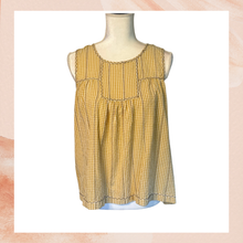 Carregue a imagem no visualizador da Galeria, Max Studio Mustard Yellow Gingham Embroidered Tank Top (Pre-Loved) Size Medium
