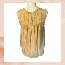 Carregue a imagem no visualizador da Galeria, Max Studio Mustard Yellow Gingham Embroidered Tank Top (Pre-Loved) Size Medium
