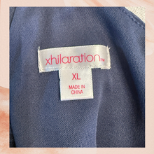 Laden Sie das Bild in den Galerie-Viewer. Navy Floral V-Neck Cut-Out Mini Dress (Pre-Loved) Size XL
