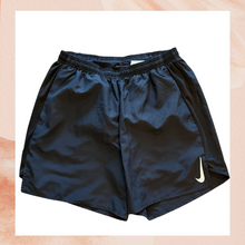 Carregue a imagem no visualizador da Galeria, Nike Black Dri-Fit Athletic Running Shorts (Pre-Loved) Size XL
