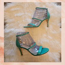 Carregue a imagem no visualizador da Galeria, Nine West Caribbean Green Triple Strap Stiletto Heels NWOT Size 11M
