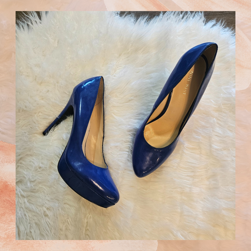 Nine West Sapphire Blue Patent Leather Platform Pump (Pre-Loved) Size 9M