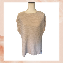 Carregue a imagem no visualizador da Galeria, Old Navy Beige Tunic Knit Wide Cap Sleeve Top (Pre-Loved) Size XL
