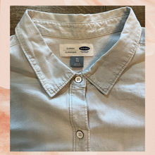 Load image into Gallery viewer, Old Navy Light Wash Soft Denim Button Front Shirt (Pre-Loved) XL
