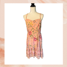 Carregue a imagem no visualizador da Galeria, Old Navy Pink Floral Spaghetti Strap Mini Dress (Pre-Loved) Size Large
