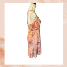 Carregue a imagem no visualizador da Galeria, Old Navy Pink Floral Spaghetti Strap Mini Dress (Pre-Loved) Size Large
