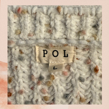 Laden Sie das Bild in den Galerie-Viewer. POL White Chunky Knit Soft Sweater (Pre-Loved) Size Large
