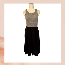 Carregue a imagem no visualizador da Galeria, Paraphrase Gray &amp; Black Colorblock Knit Tank Midi Dress (Pre-Loved) Medium
