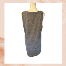 Carregue a imagem no visualizador da Galeria, Paraphrase Heathered Gray Sleeveless Mini Shift Dress (Pre-Loved) Size Large
