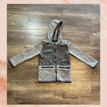 Load image into Gallery viewer, Patagonia Gray Knit Full-Zip Hoodie Jacket (Pre-Loved) 4T
