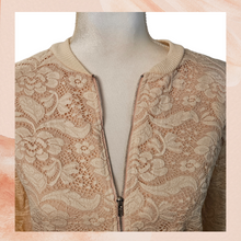 Chargez l&#39;image dans la visionneuse de la galerie, Peach Light Pink Lace Front-Zip Bomber Jacket (Pre-Loved) Medium
