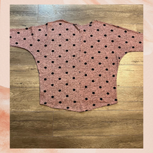 Load image into Gallery viewer, Pink Polka Dot Relaxed 3/4 Sleeve Top (Pre-Loved) 1X
