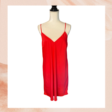 Carregue a imagem no visualizador da Galeria, Red Sleek V-Neck Mini Slip Dress (Pre-Loved) Size XL
