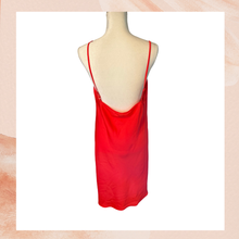 Carregue a imagem no visualizador da Galeria, Red Sleek V-Neck Mini Slip Dress (Pre-Loved) Size XL
