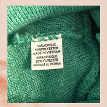 Carregue a imagem no visualizador da Galeria, Roe &amp; Co Irish Whiskey Green Knit Beanie (Pre-Loved) OS
