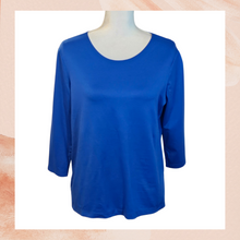 Carregue a imagem no visualizador da Galeria, Royal Blue Stretch 3/4 Sleeve Shirt (Pre-Loved) Large
