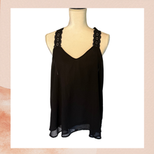 Laden Sie das Bild in den Galerie-Viewer. Shein Black Sheer Lacey Tank Blouse (Pre-Loved) Size XL
