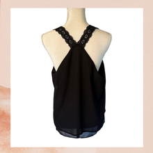 Laden Sie das Bild in den Galerie-Viewer. Shein Black Sheer Lacey Tank Blouse (Pre-Loved) Size XL

