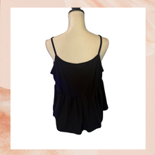 Cargue la imagen en el visor de la galería, Shein Curve Black Cropped Ruffle Tank (Pre-Loved) Size 0XL
