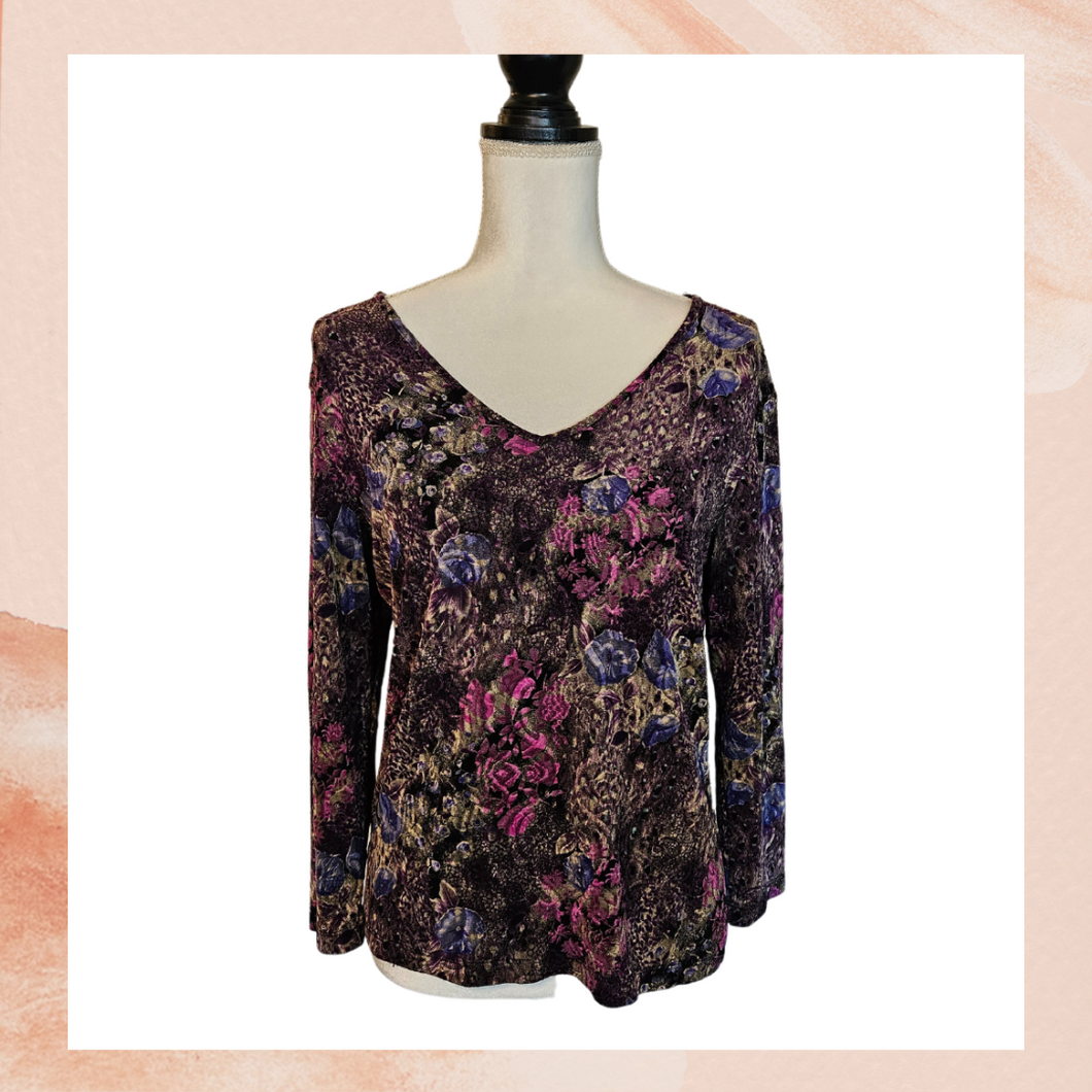 Soft Black Floral Print V-Neck Blouse (Pre-Loved) OS (See Measurements)