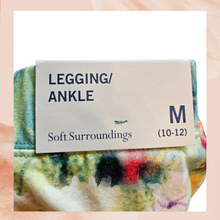 Cargue la imagen en el visor de la galería, Soft Surroundings Colorful Floral Print Ankle Leggings NWT Medium
