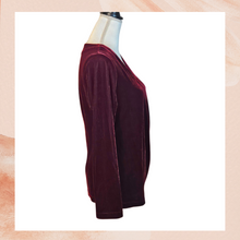 Laden Sie das Bild in den Galerie-Viewer. Soft Surroundings Deep Red Velvet Surplus V-Neck Blouse (Pre-Loved) Medium
