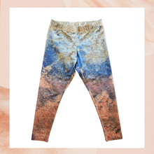 Chargez l&#39;image dans la visionneuse de la galerie, Soft Surroundings Multi-Color Splatter Print Cropped Leggings (Pre-Loved) PM
