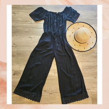 Carregue a imagem no visualizador da Galeria, Spiaggia Dolce Black Wide Neck Cropped Jumpsuit (Pre-Loved) XS
