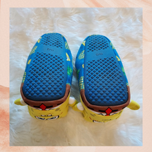 Cargue la imagen en el visor de la galería, SpongeBob Square Pants Slippers (Pre-Loved) 11-12 (Boy&#39;s)
