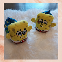 Cargue la imagen en el visor de la galería, SpongeBob Square Pants Slippers (Pre-Loved) 11-12 (Boy&#39;s)
