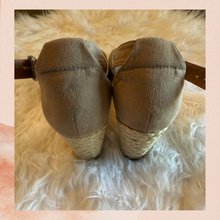 Laden Sie das Bild in den Galerie-Viewer. Style &amp; Co. Seleeney Taupe Suede Ankle Strap Wedge Espadrilles (Pre-Loved) Size 9M
