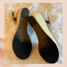 Laden Sie das Bild in den Galerie-Viewer. Style &amp; Co. Seleeney Taupe Suede Ankle Strap Wedge Espadrilles (Pre-Loved) Size 9M
