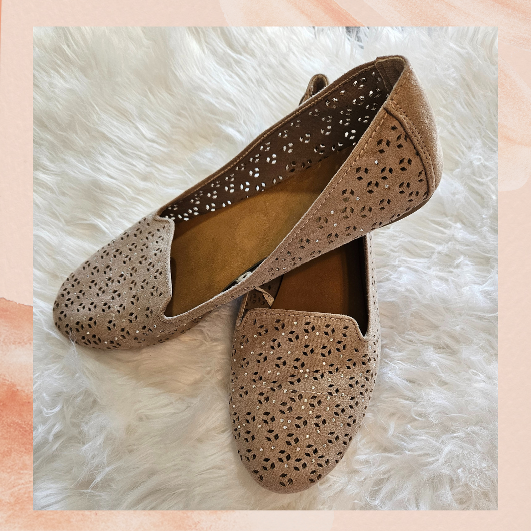 Tan Floral Jewel Embellished Flats (Pre-Loved) Size 10W