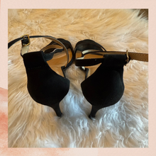 Cargue la imagen en el visor de la galería, Thalia Sodi Black Faux Suede Ankle Strap Stilettos (Pre-Loved) Size 9.5M
