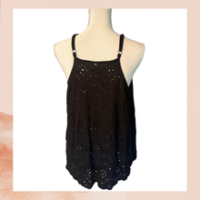 Chargez l'image dans la visionneuse de la galerie, Torrid Black Lace Spaghetti Strap Tank Top (Pre-Loved) Size 1 (1X)
