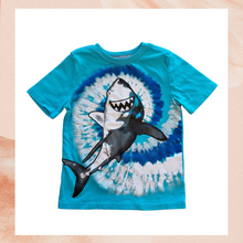 Load image into Gallery viewer, Turquoise Tie-Dye Shark Graphic Short Sleeve T-Shirt (Pre-Loved) Boy&#39;s 5
