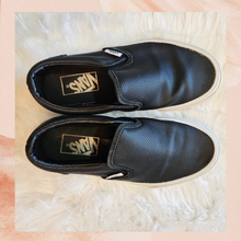 Laden Sie das Bild in den Galerie-Viewer. Vans Black Slip-On Perf Leather Shoes (Pre-Loved) Size 6
