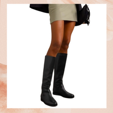 Carregue a imagem no visualizador da Galeria, Vince. Carleigh Black Leather Knee High Riding Boots (Pre-Loved) Size 10M
