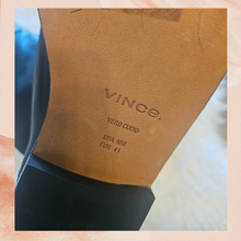 Carregue a imagem no visualizador da Galeria, Vince. Carleigh Black Leather Knee High Riding Boots (Pre-Loved) Size 10M
