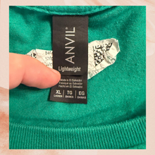Chargez l'image dans la visionneuse de la galerie, Women's Funny Green St. Patrick's Day T-Shirt (Pre-Loved) Size XL
